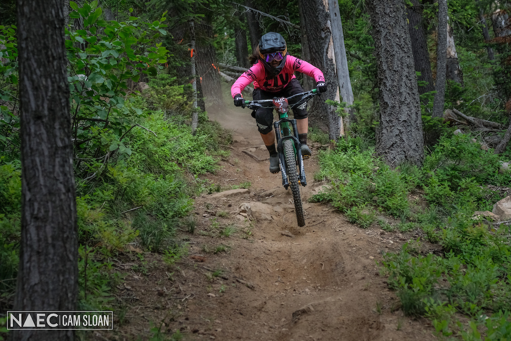 Less ground means more speed. Porsha seems to know somthing about speed, taking the Pro Womens win by 1:18.