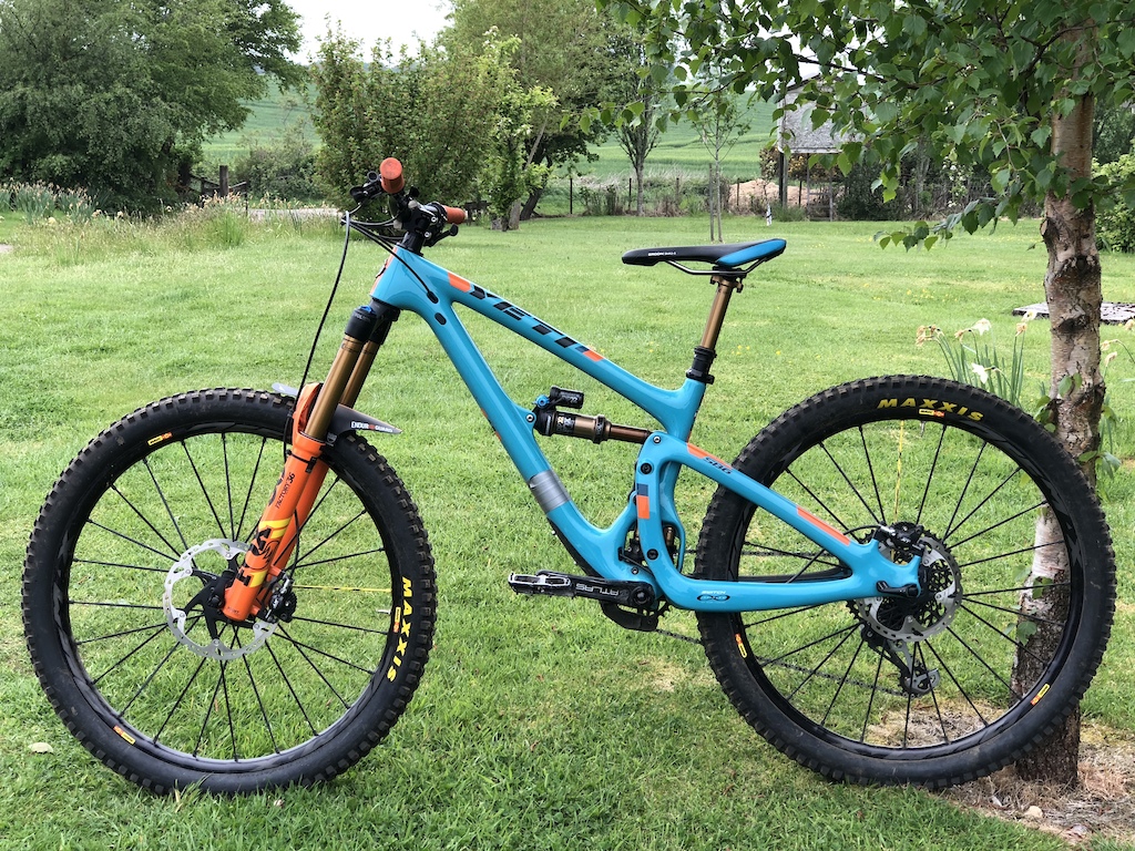 My fully custom build yeti sb6 size XS