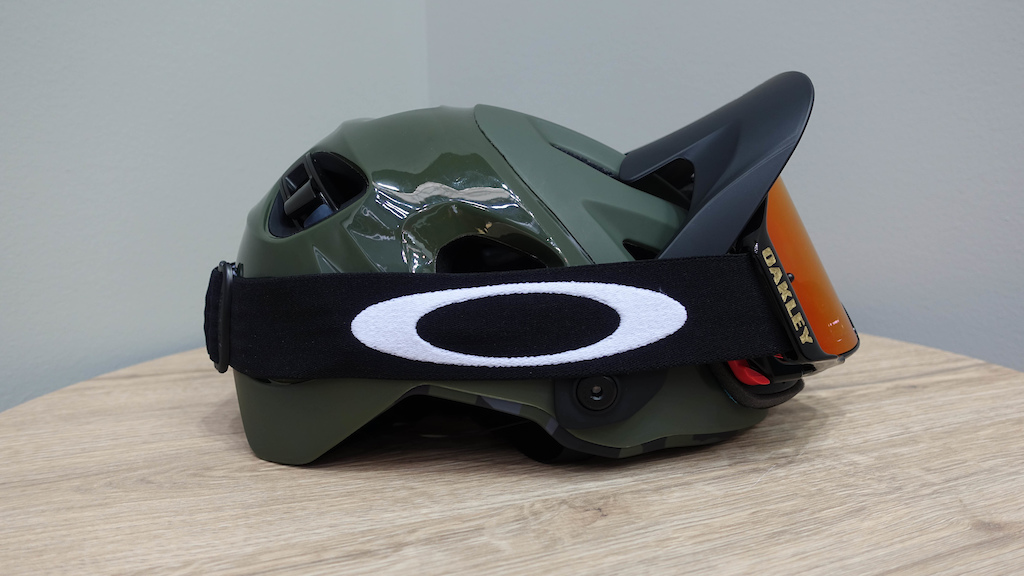 oakley helmet mtb