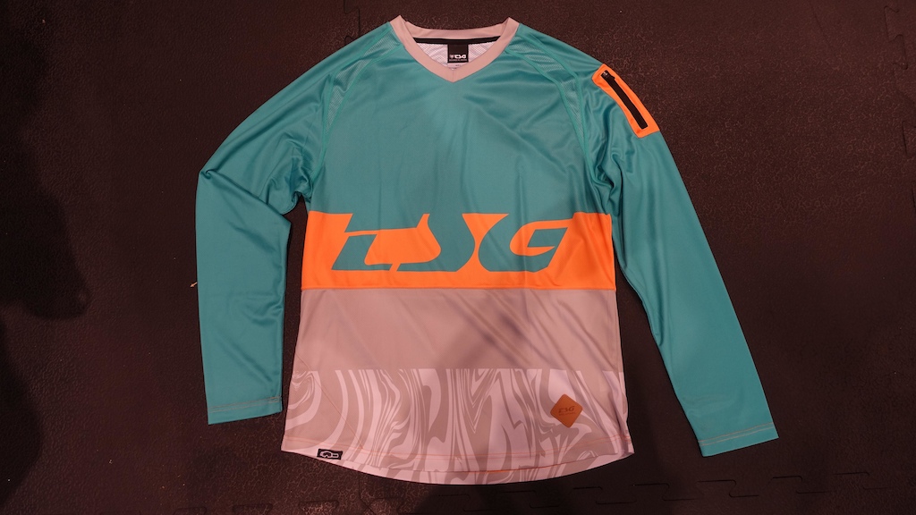 The Breeze Jersey is a little more traditional but no less colourful.