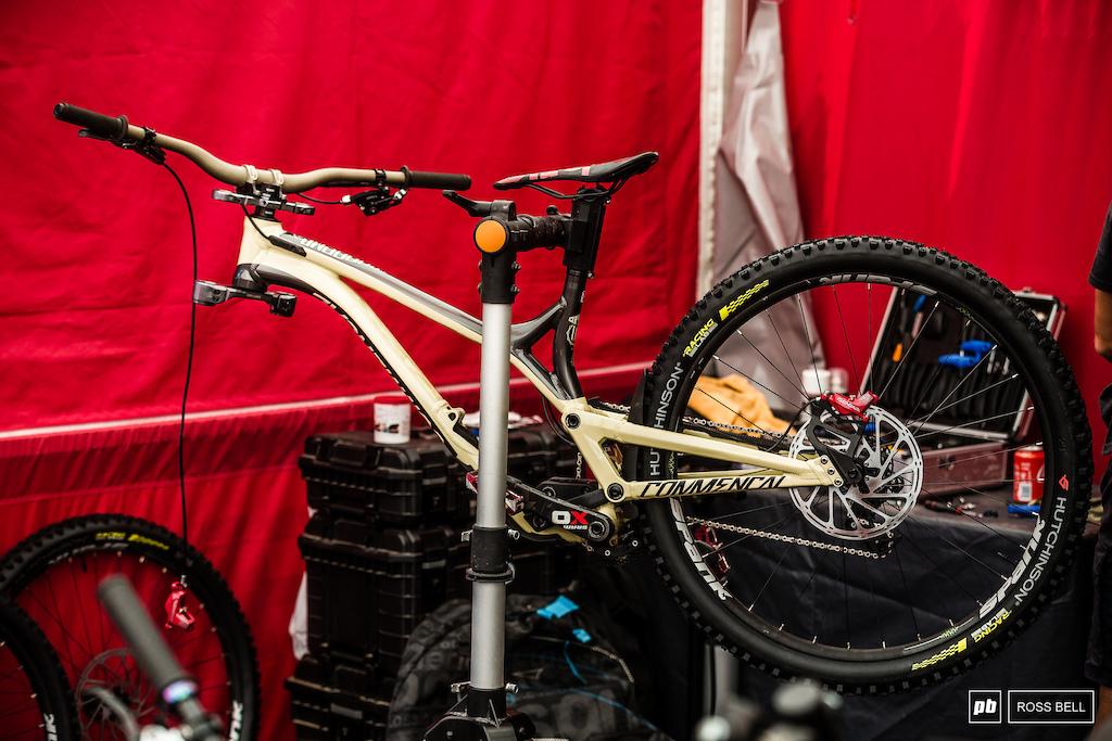 Cecile Ravanel is back racing downhill this weekend and looks to be on 29" wheels.