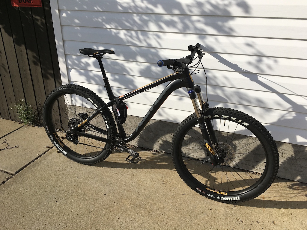 2018 Kona Big Honzo. Never thought that I would buy a Kona again, but this is surprisingly fun to ride and something new and fun.