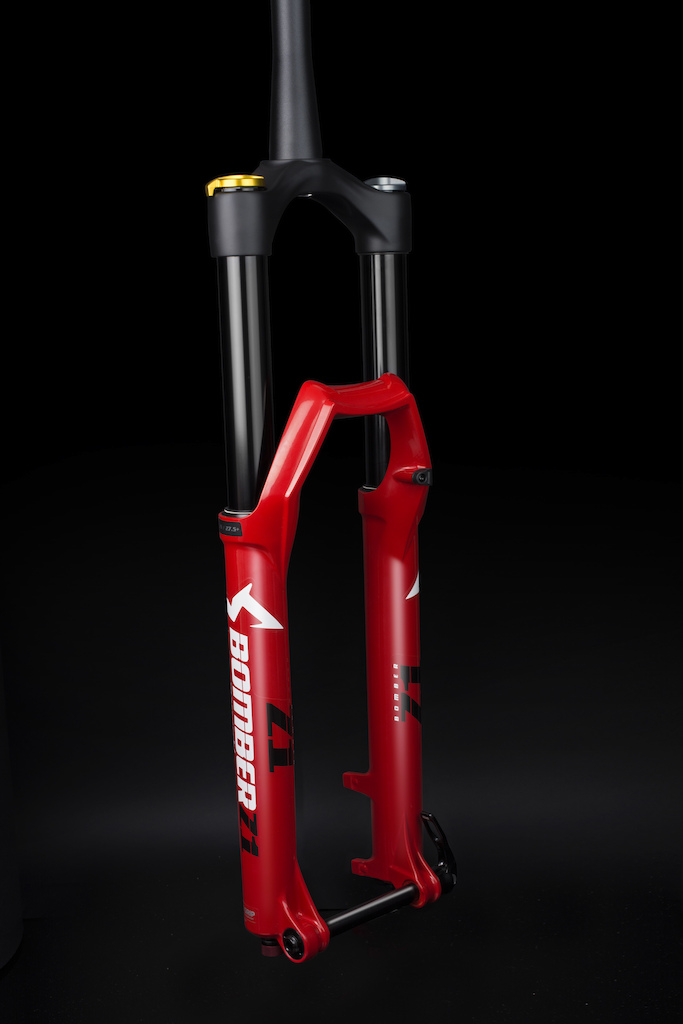 2019 Marzocchi Bomber Z1 - Gloss Red - is available in 180mm travel for 27.5-inch wheels and 170mm for 27.5+ and 29-inch wheels.

Boost Axle 15x110 only
1.5-inch tapered steerer only