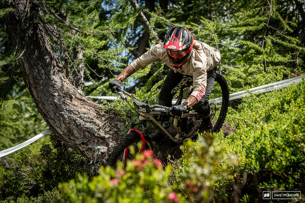 What a rider for Yoann Barelli to take 8th while only racing a part time EWS schedule this season. Expect good things next round on his home turf in Whistler.