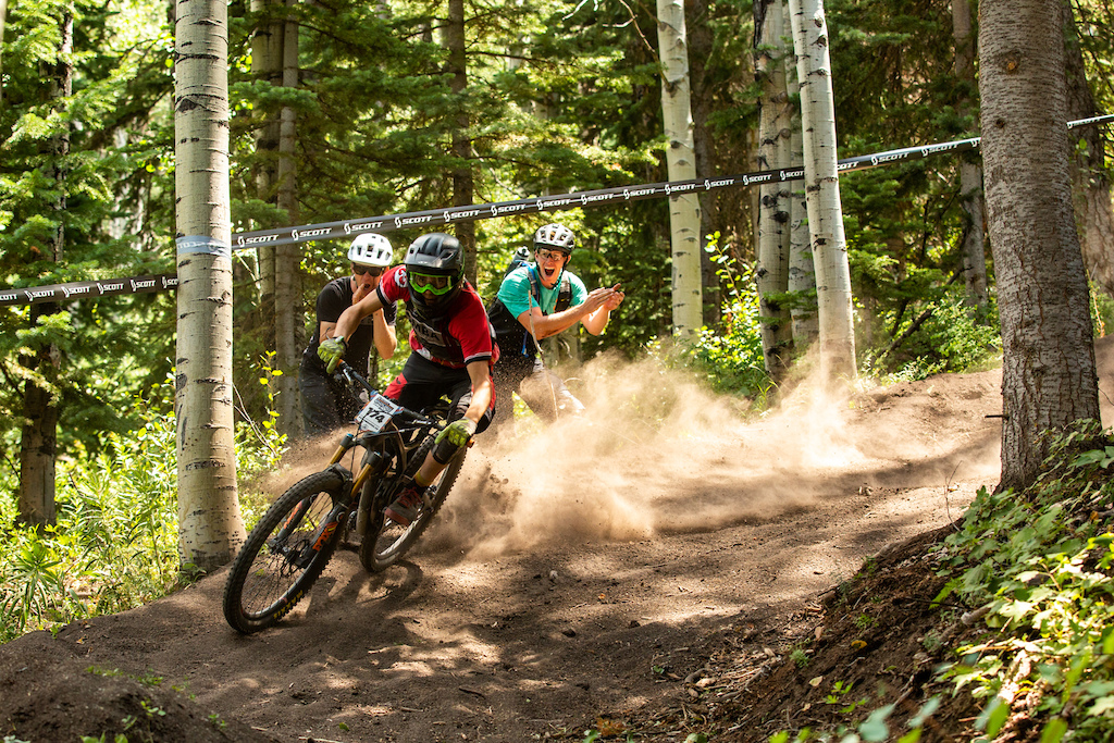 Kale Lantz races stage 3 in the U18 division at Round 3 of the 2018 SCOTT Enduro Cup presented by Vittoria at Powderhorn, CO on July 28, 2018. Photographer: Sean Ryan, courtesy EnduroCupMTB
