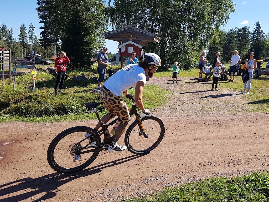 79th at Sweden's biggest marathon race (700 in comp, 13000 riders in total) with 33km/h average over 94km.
Had a freak mechanical with a screw in the shifter coming loose with 35km to go and I got stuck in 38x14T, so lets say those legs had to work a bit up the climbs haha.