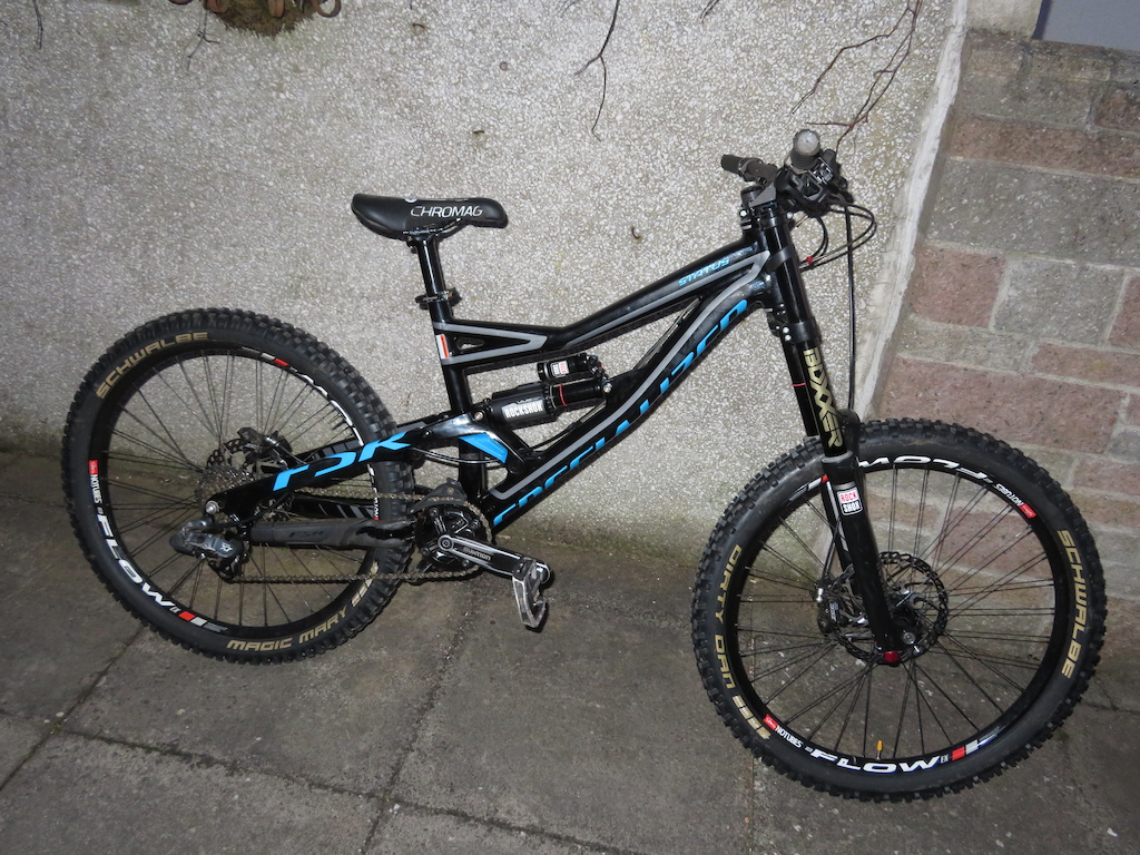 Specialized status 2014,Rockshox Boxxer team 2015, Rockshox vivid air unknown age think its 2014 onward, flow rims, zee brakes, magic Mary rear tyre dirty Dan front for the Scottish winters