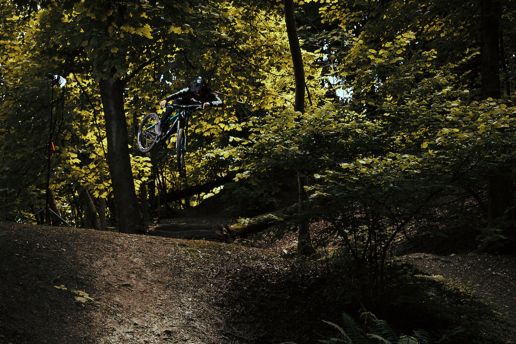 Video The MTB Scene is Blooming in Little Known Spot Outside Brighton Pinkbike