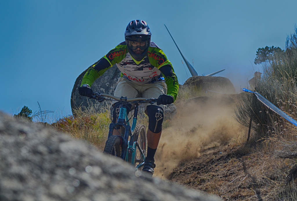 Spaniard Nicolas from Galicia is not used to this conditions, but comes here with a good palmares after been Spanish Enduro champion on Junior category