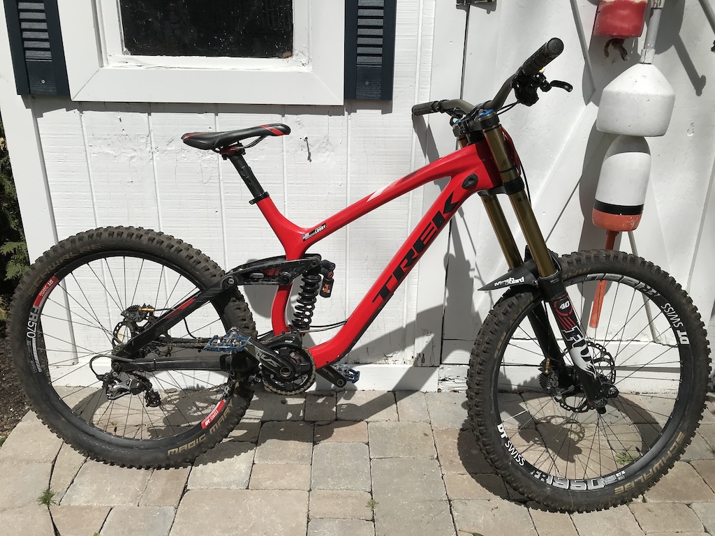 FOR SALE: 2015 Trek Session 9.9 DH 27.5 upgraded with 2016 &amp; 2017 parts – Size XL