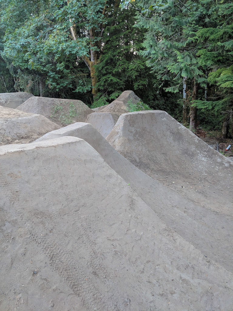 Squamish Dirtjumps coming together - being built by Dream Wizards and locals
