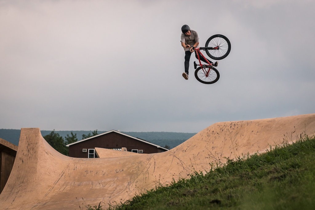 Video The Rise Week at Woodward, Pennsylvania Pinkbike