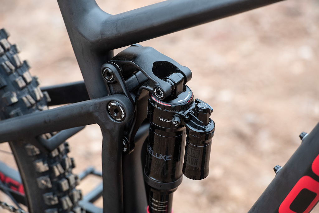 First Ride: The New Focus SAM is a 170mm Lightweight - Pinkbike