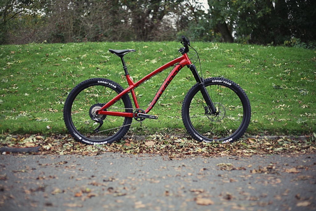 Dartmoor one and only true hardcore hardtail, the Hornet. This baby takes up to 180mm forks, 160mm fitted.
This frame is built for abuse by the toughest riders on the planet. 
This is a UK spec build by us at Slam69. 
We build to order so you can choose your spec. 
Also we are testing the new Newton tyres from Goodyear, these are the 27.5x2.6 babies. Have to say first ride impressions are amazing.