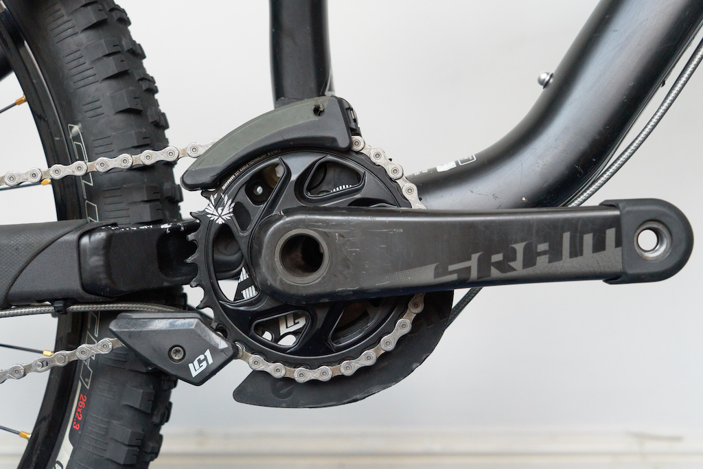 Specialized Enduro Expert EVO
SRAM Carbon S-2200 cranks, LG1 chainguide