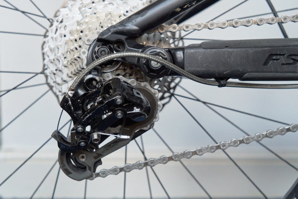 Specialized Enduro Expert EVO
Sram X0 derailleur
