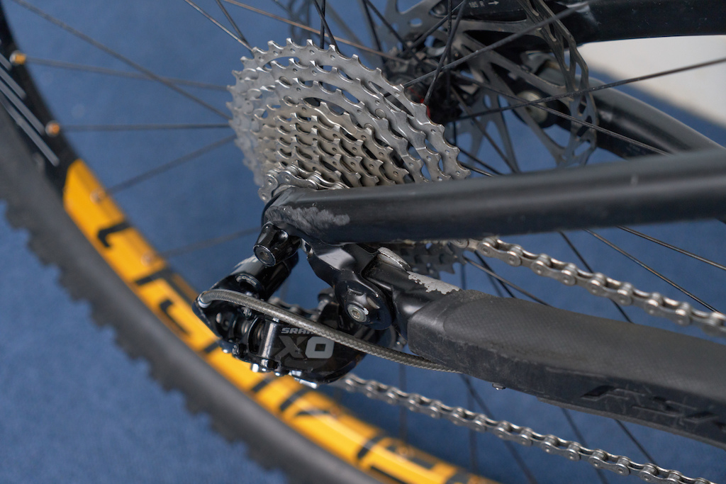 Specialized Enduro Expert EVO
Rear triangle