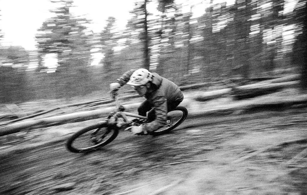 Out for a cold one, hero dirt tho.  Canon 650 / 24-70 2.8 LII, Ilford Delta 3200 @ 3200.  1/60th or so @ 2.8 / 24mm.  Home dev / scan