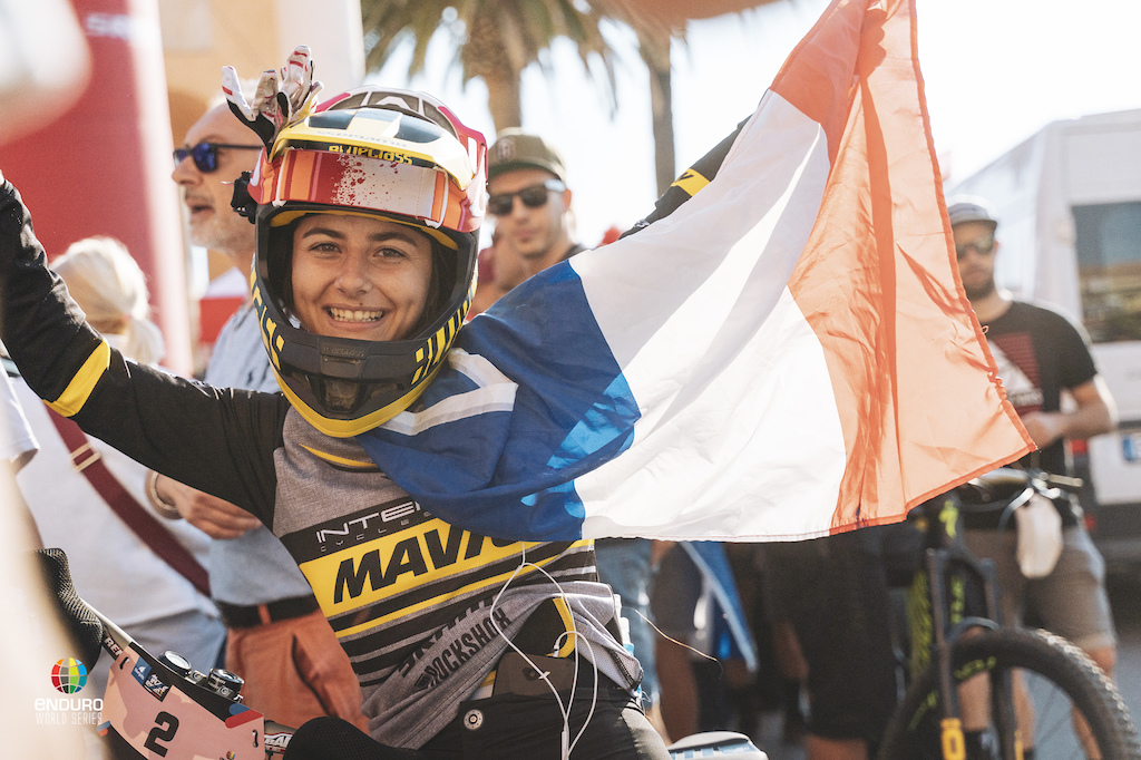 isabeau-courdurier-in-finale-ligure-italy-photo-by-enduroworldseries