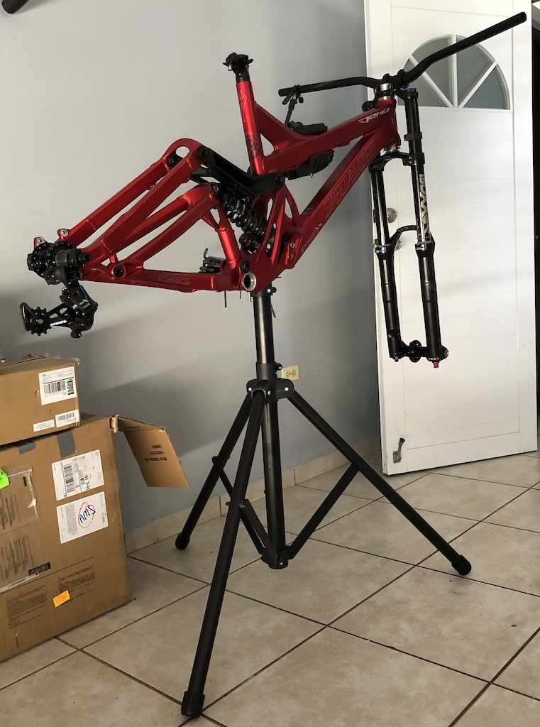 Work stand Specialized Demo 9 Build