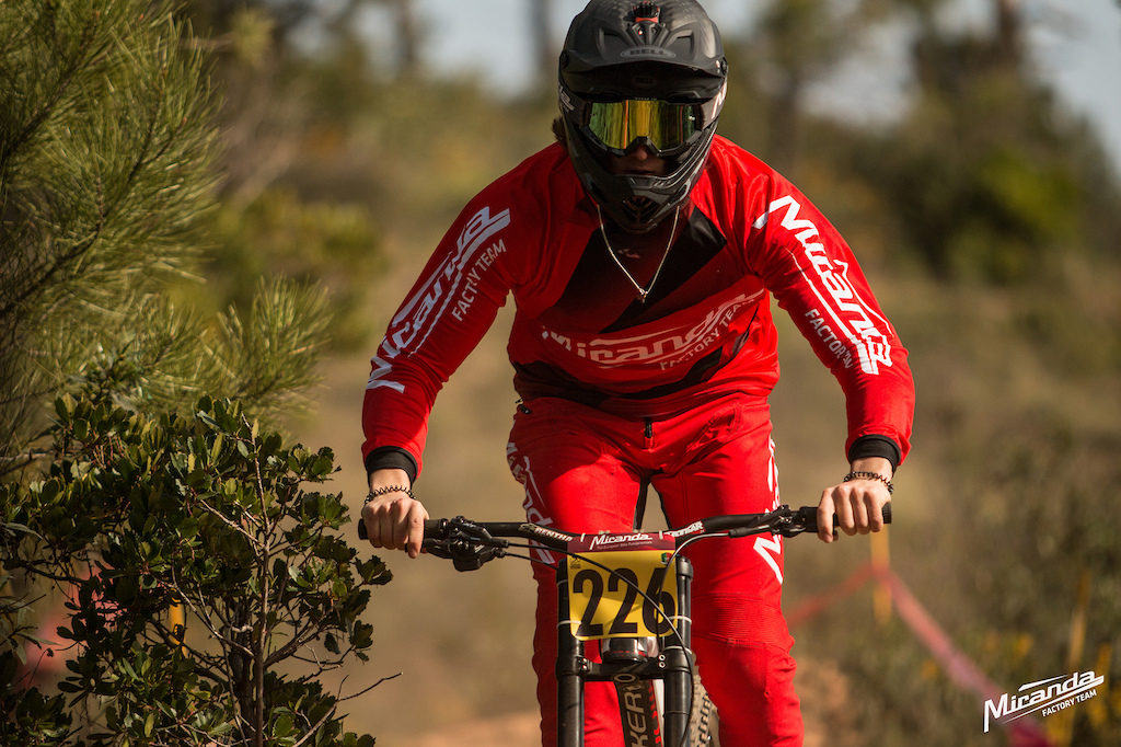 Bandeira scooped up his first victory as a junior at Round 1 of the Portugal Downhill Cup