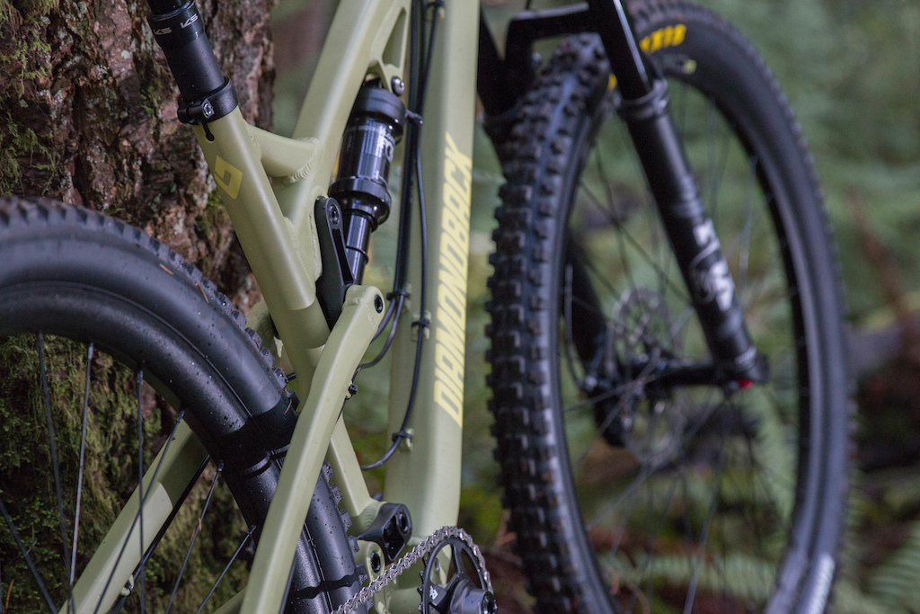 First Look: Diamondback Release 29 and Carbon Sync'r - Pinkbike