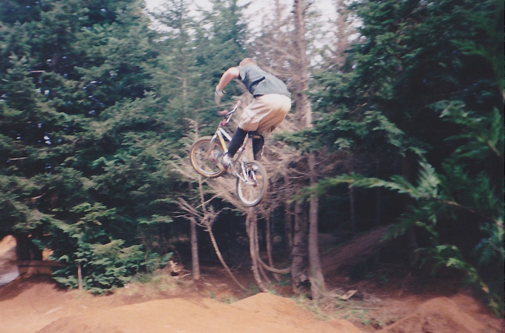 Barspin over the table
