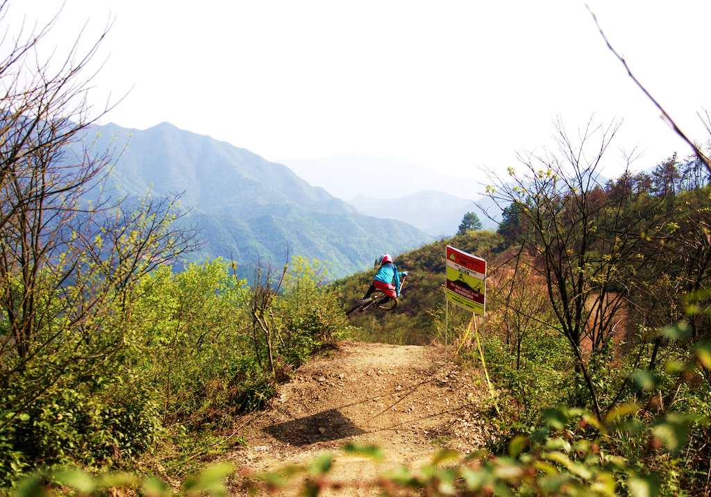 The Freeride Pioneers Behind China's Biggest Bike Park - Pinkbike
