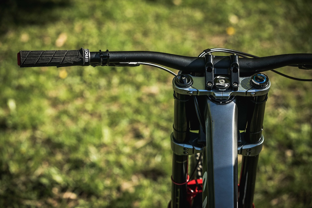 Bike Check: Magnus Manson's 29er Chrome Canyon Sender - Pinkbike