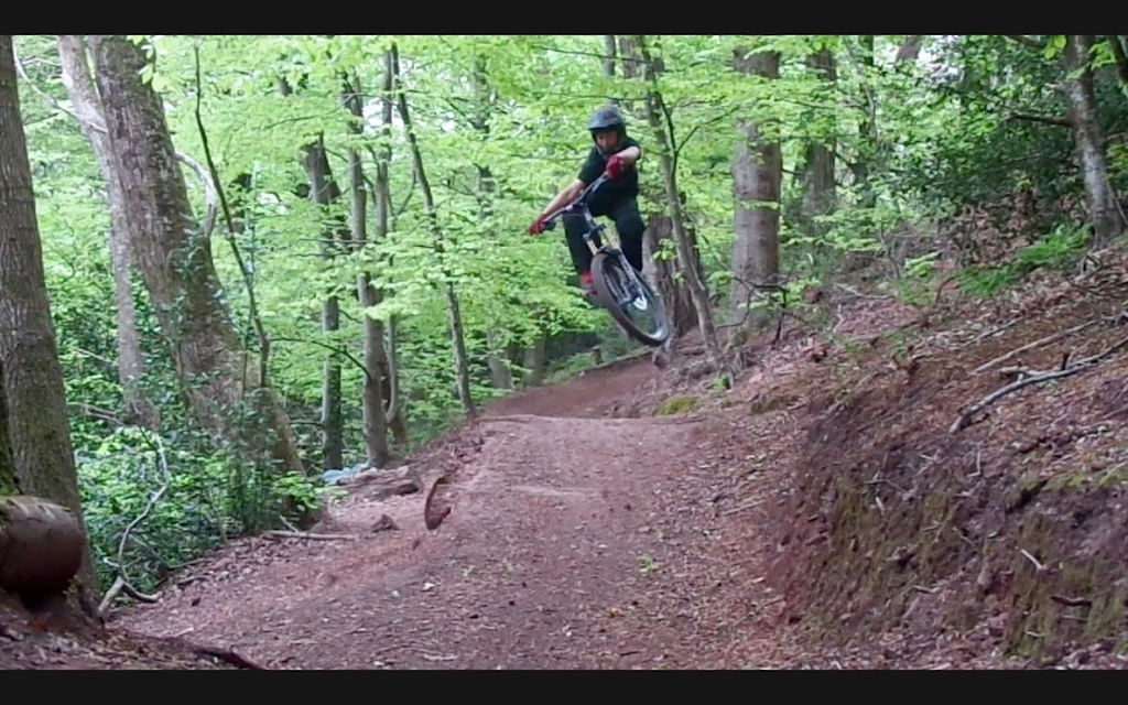 fully extending a tabletop at scadson freeride park.