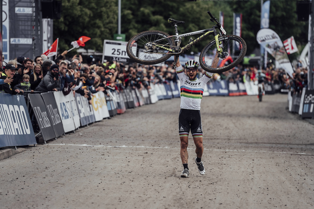 Nino Schurter performs at UCI XCO World Cup in Albstadt, Germany on May 20th, 2018 // Bartek Wolinski/Red Bull Content Pool // AP-1VQM7JDZ12111 // Usage for editorial use only // Please go to www.redbullcontentpool.com for further information. //