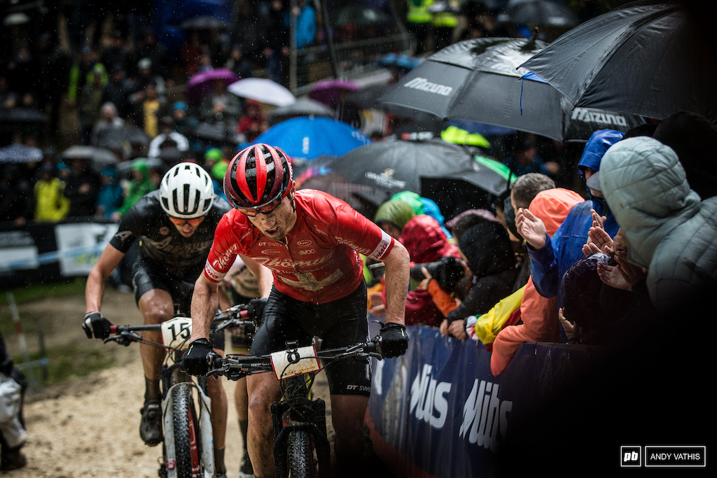 The rain started falling had but Mathias Flueckiger moved himself up into second after the first lap.