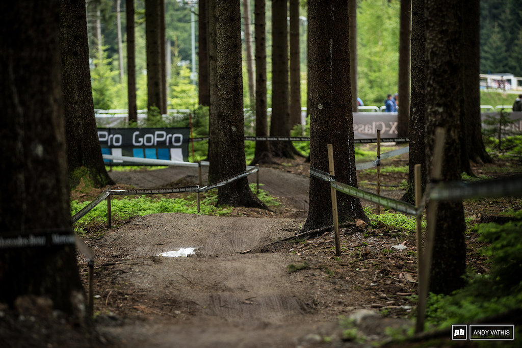 The single track after the Mitas Choice garden is now a pump track.