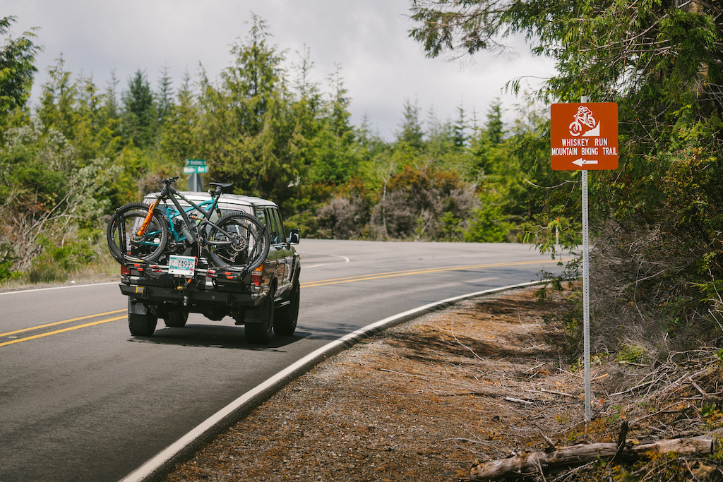 Landcruiser and bikes at Whiskey Run OR. Photo by Jason Fitzgibbon