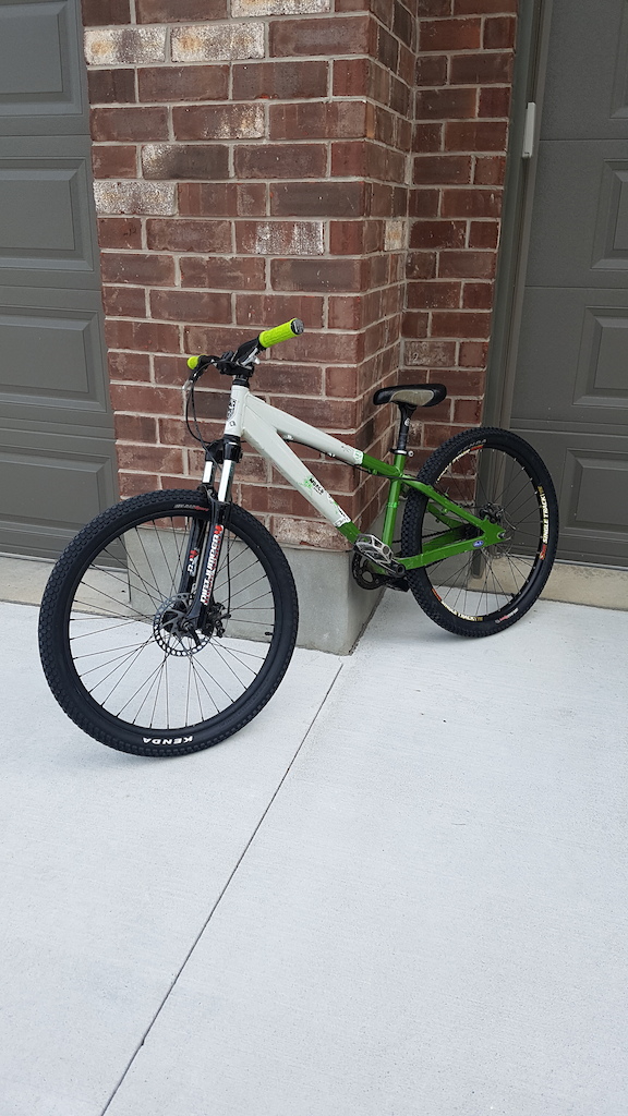 in St. Agatha, Ontario, Canada photo by SleevelessT Pinkbike