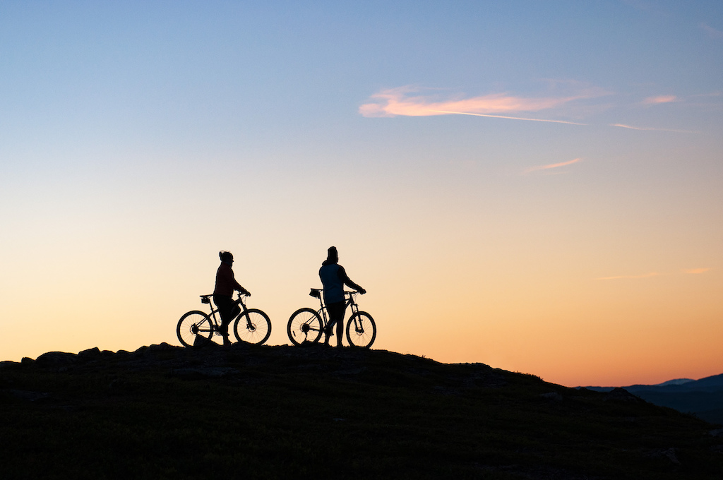 Tänndalen Fjällcykelpark i solnedgång