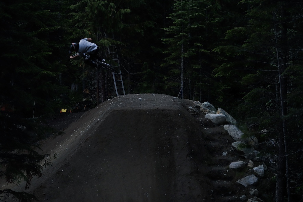 Jose Muñoz sending Dirt Merchant´s big hip.