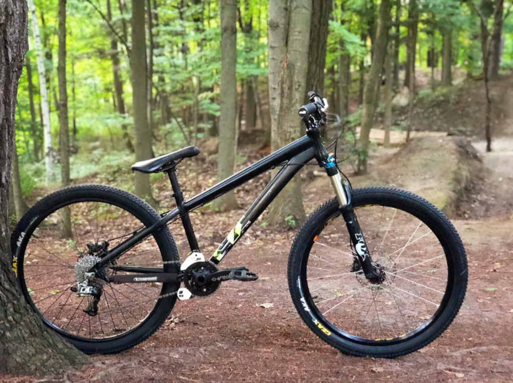 Finished up the jump bike recently. 10/10 happy with how this thing rips.