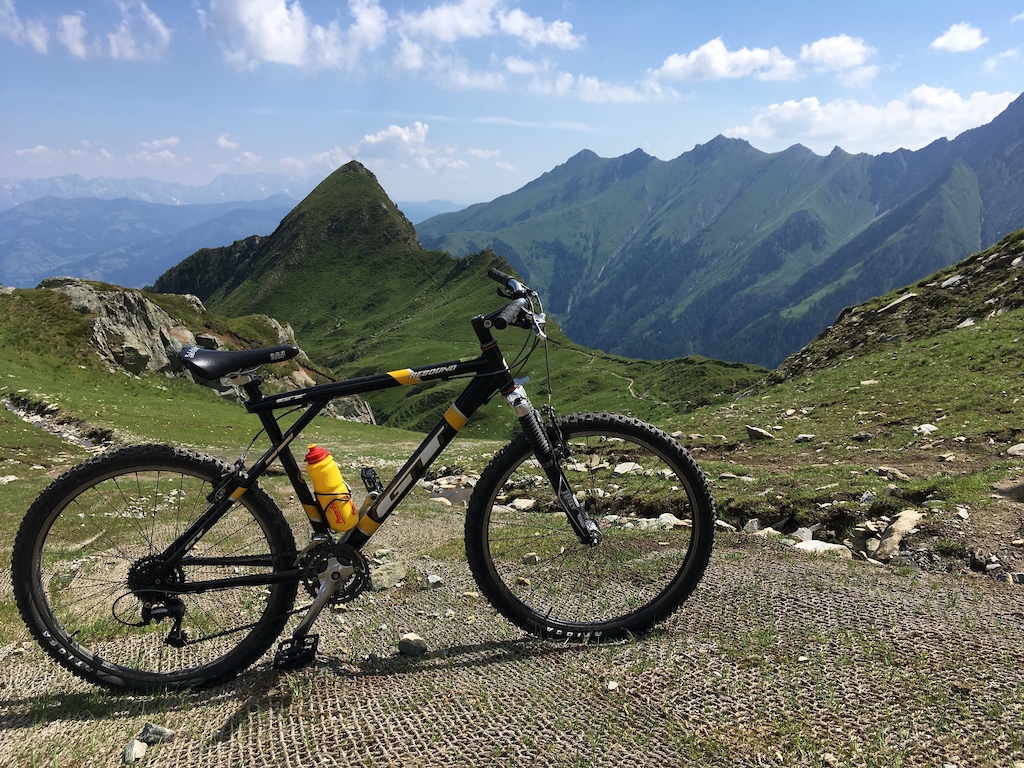Some epic (non maintained goat trails) steep(!) technical terrrain.  1700m vertical and 10km distance.  This bike was outshredding the modern bikes due to the shorter wheelbase and smaller wheels.  Would’nt have been happier on any other bike!