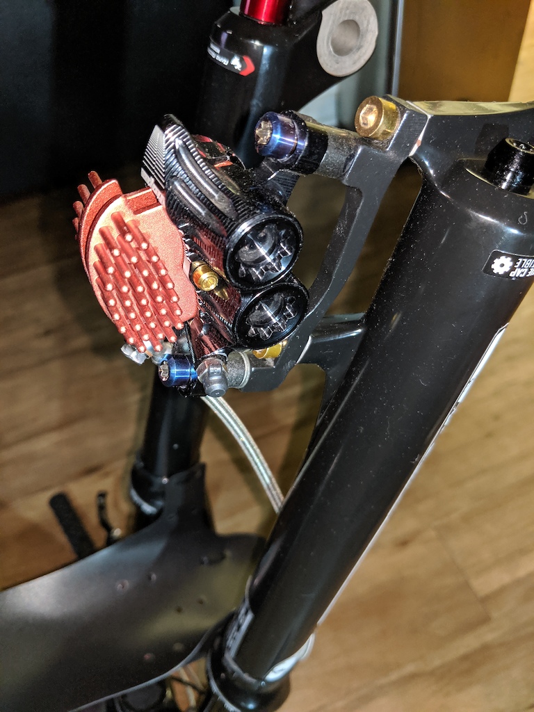 Kool Stop AeroCool Heatsink pads test fitted  into Hope V4 brake calipers