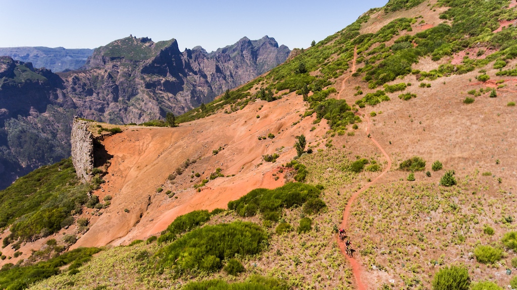 Madeira Bike Race: 8th to 12th October 2020. Five days of racing, 270km route, 2 islands explored, pairs format adventure.