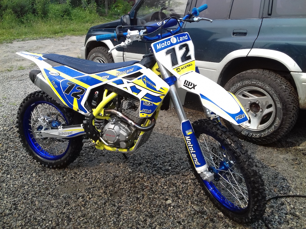 Trying a chinese bike... well... it so cheap to repair)) not so power, but really good for the price