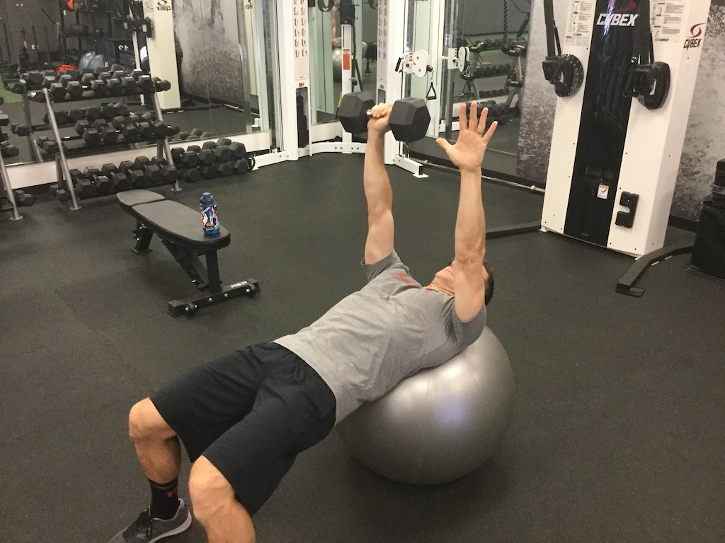 Single Arm Dumbbell Press With Reach