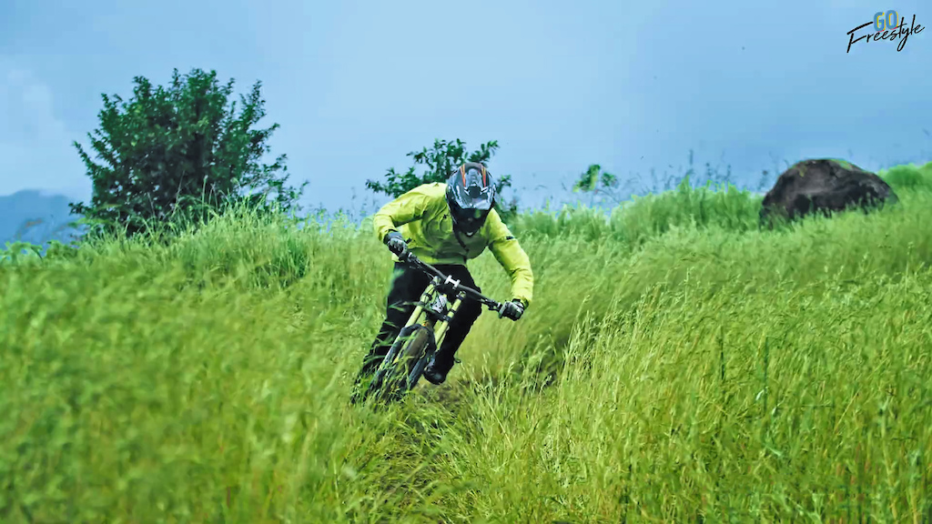 www.vinaymenon.com | Freerider Mountain Bike Magazine | Psynyde Bikes & Components | Haul Apparel India | Loose Riders India | Sharptune | FORD Motors India \\ Photo: Rut Media \\ #GoFreestyle