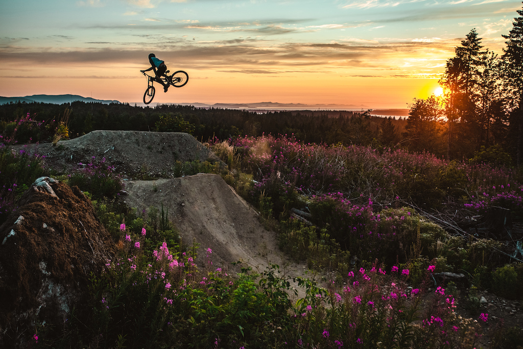Round 2 Voting Closed: 2019 Pinkbike Photo of the Year Contest - Pinkbike