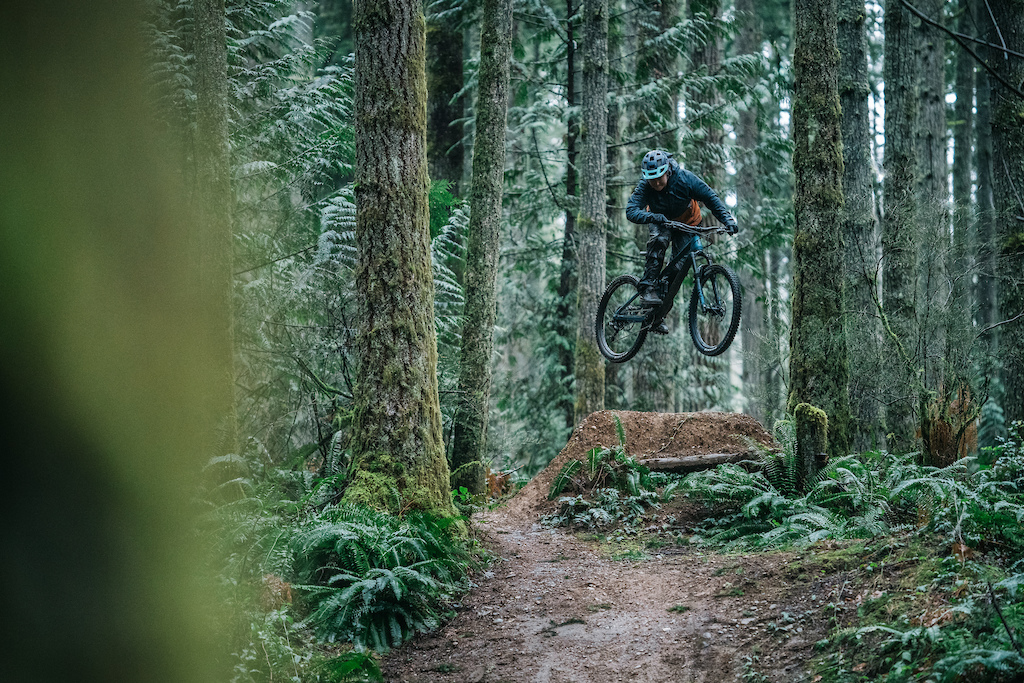 Video: Rocketing Down PNW Classics on Transition's New Scout Trail Bike ...
