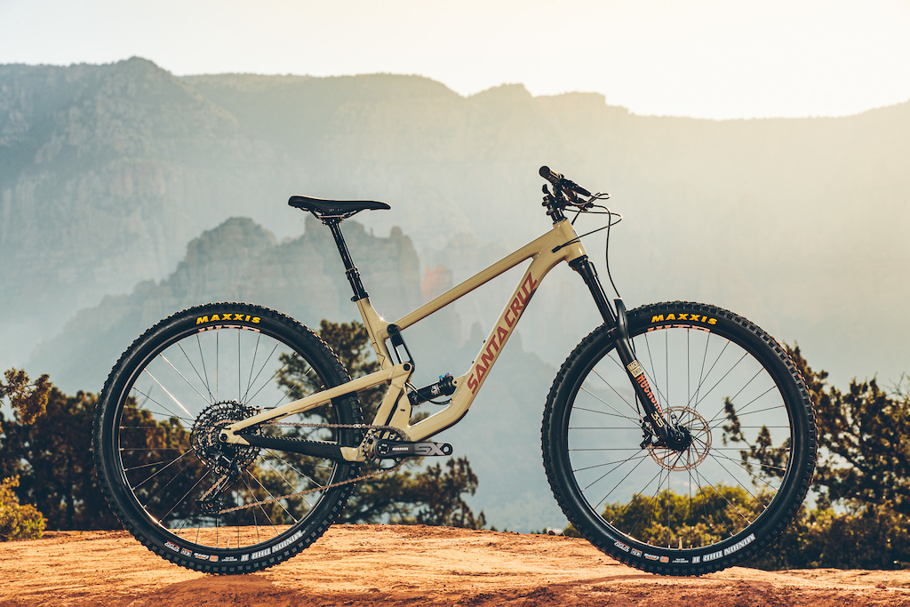 Santa Cruz Hightower Alloy D review photo by Anthony Smith