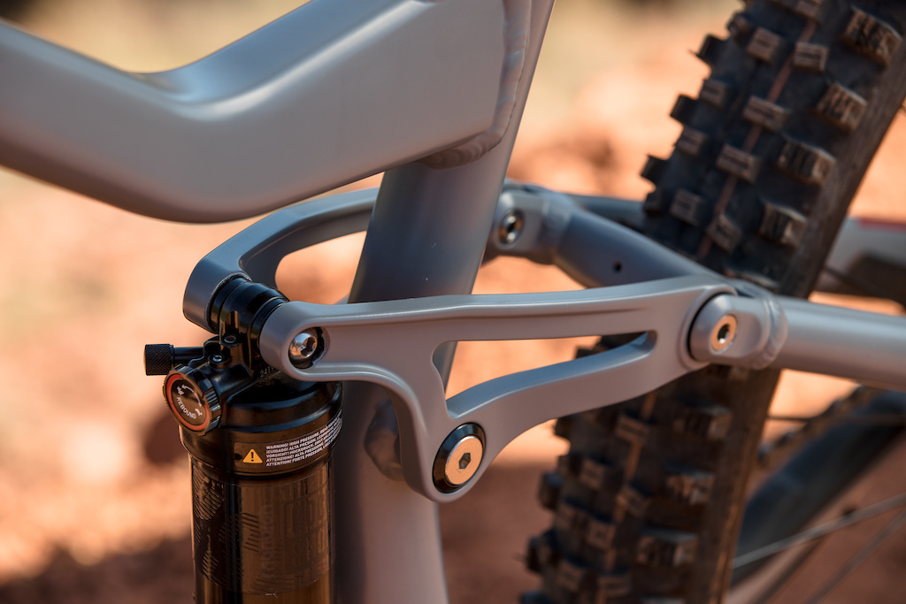 Vitus Mythique 29 VRX review photo by Anthony Smith