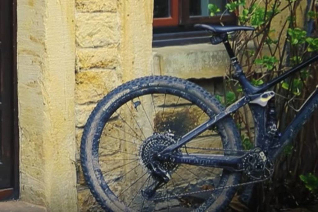 yt industries bicycles