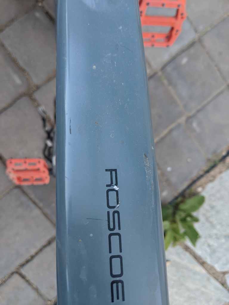 Paint chip on top tube